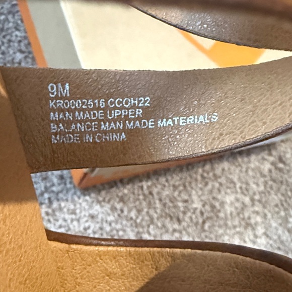 Kork’s Abloom Women's Brown Leather Clogs - Picture 7 of 9